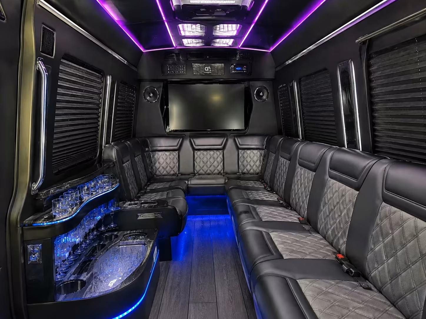 bus rental options for wilmington trips
