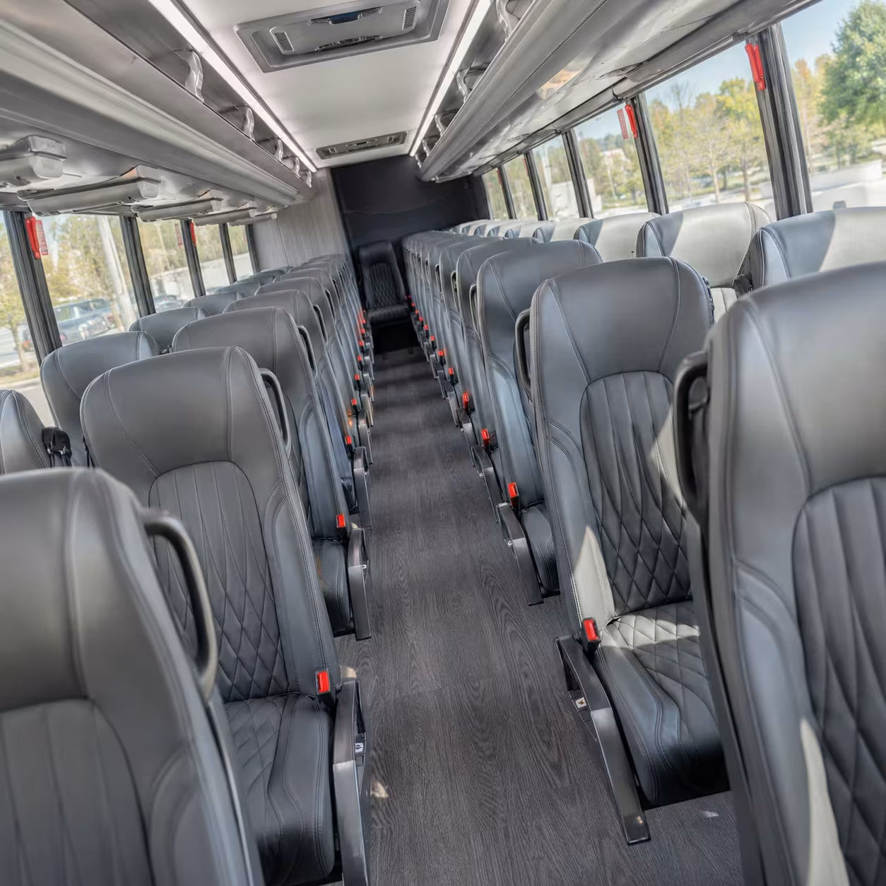 wilmington 25 passenger minibus rental