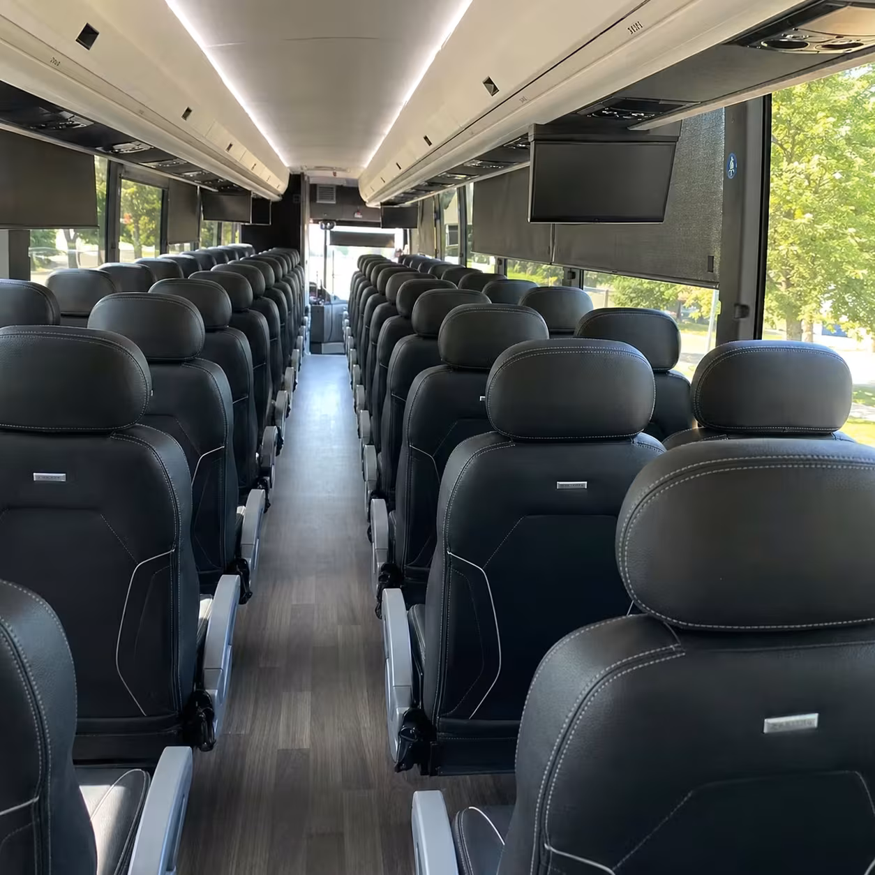 wilmington charter bus rentals for uncw seahawks games