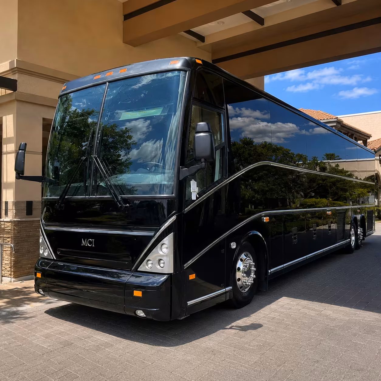 wilmington wedding shuttle buses along the cape fear river