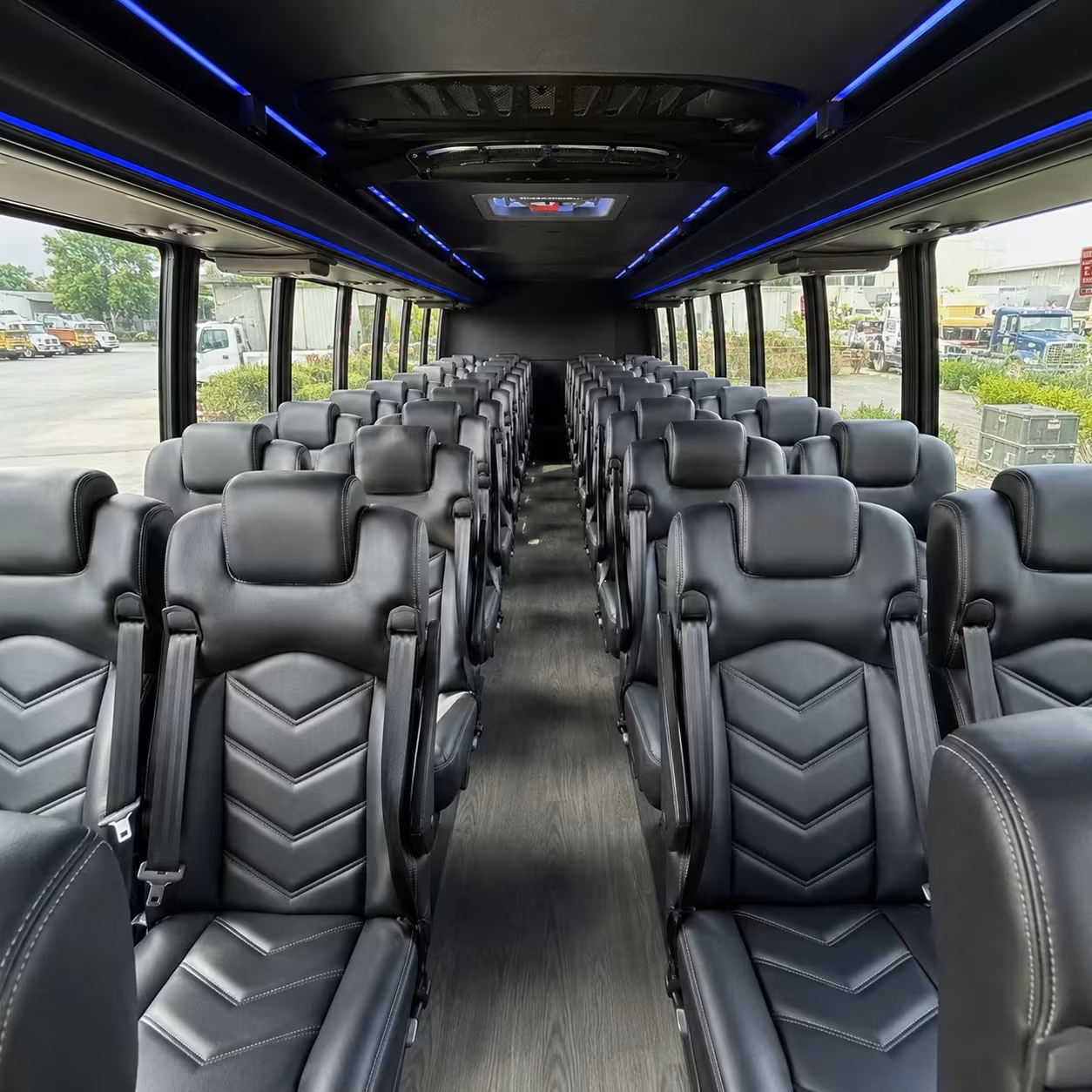 youth sports minibus rentals for wilmington tournaments